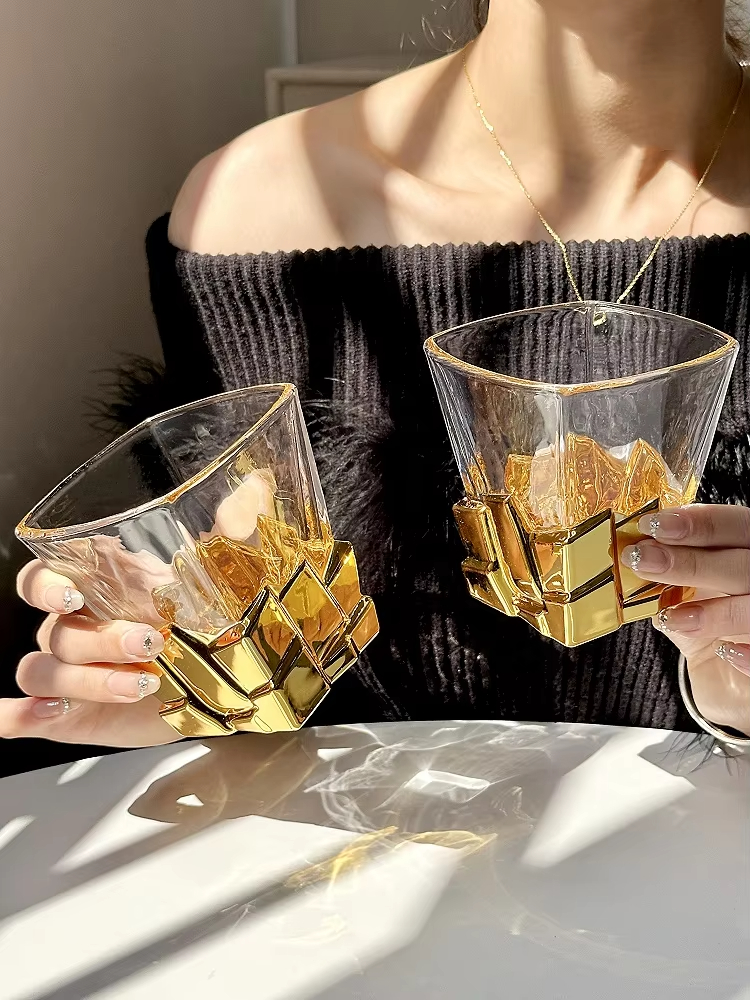 Space Gold Ice Cube Cup Artist - Wine Beer The Whiskey recension och pris