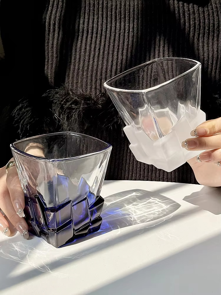 Space Gold Ice Cube Cup Artist - Wine Beer The Whiskey recension och pris