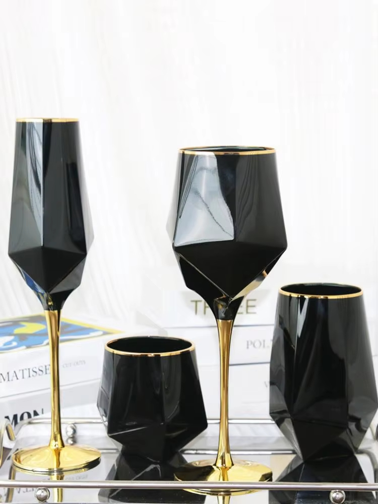 Pure Black Crystal Golden Edge - Wine Beer The Whiskey recension och pris