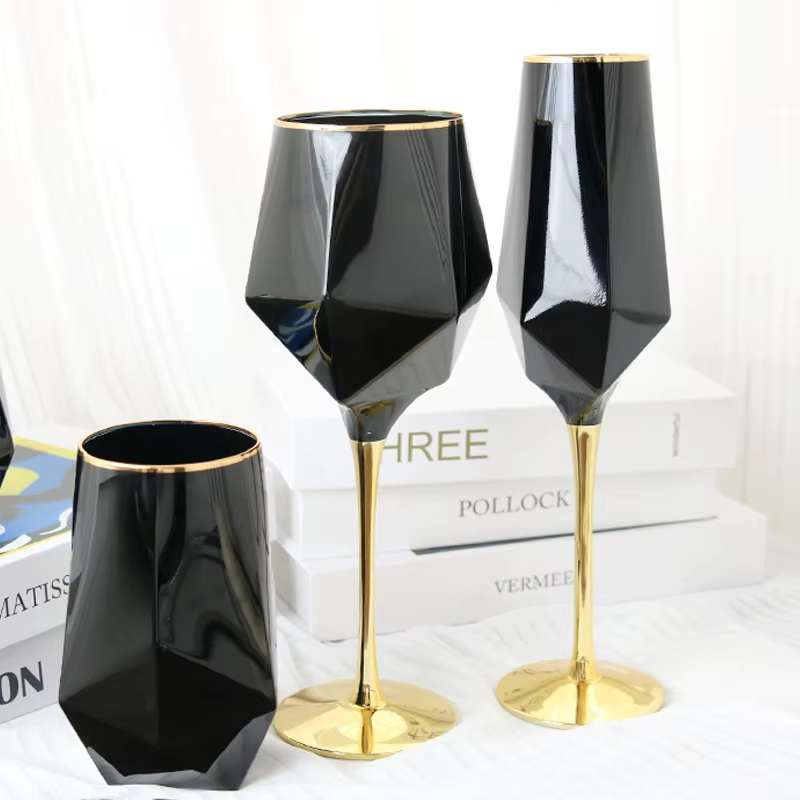 Pure Black Crystal Golden Edge - Wine Beer The Whiskey recension och pris